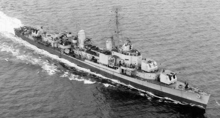 DD-710 circa 1946.